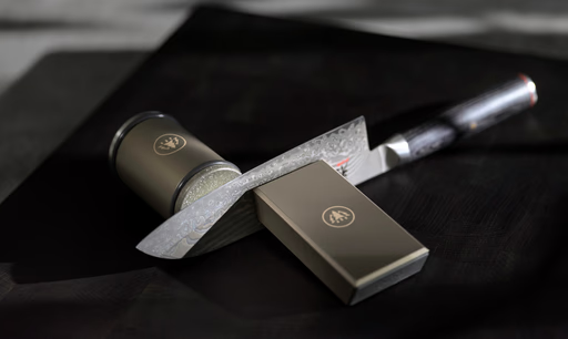 Grinding a Damacus Steel Knife